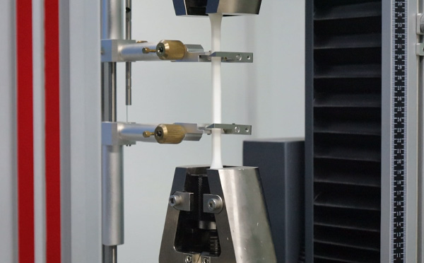 塑料拉伸强度测试